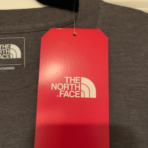 North Face Day Three Performance Tee - Picture 6 of 7